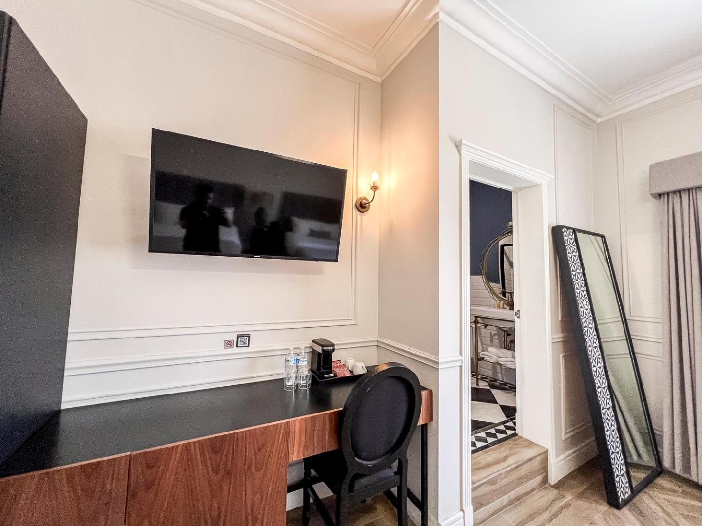 Hotel Mansion E Borbon León Dış mekan fotoğraf