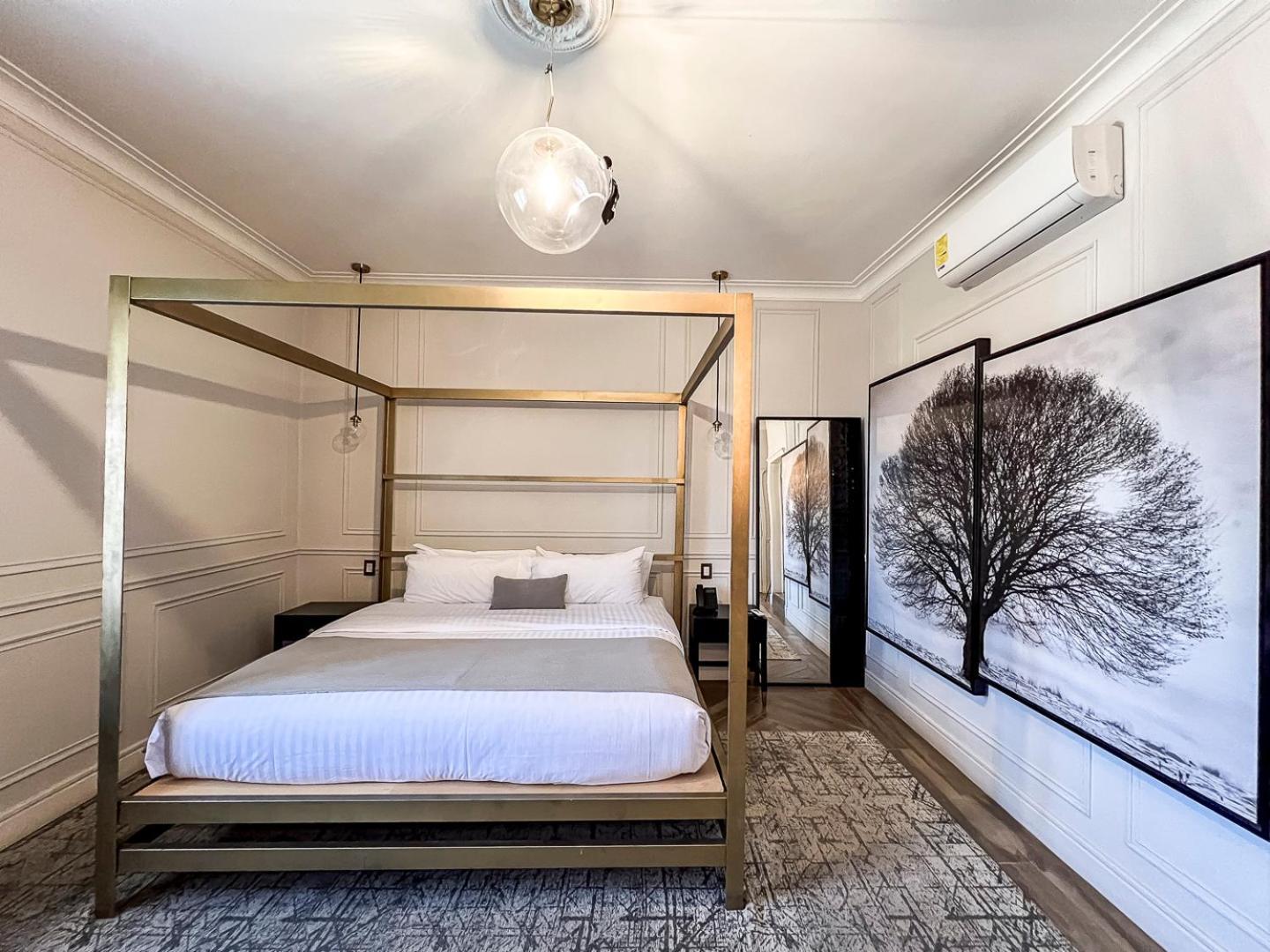 Hotel Mansion E Borbon León Dış mekan fotoğraf